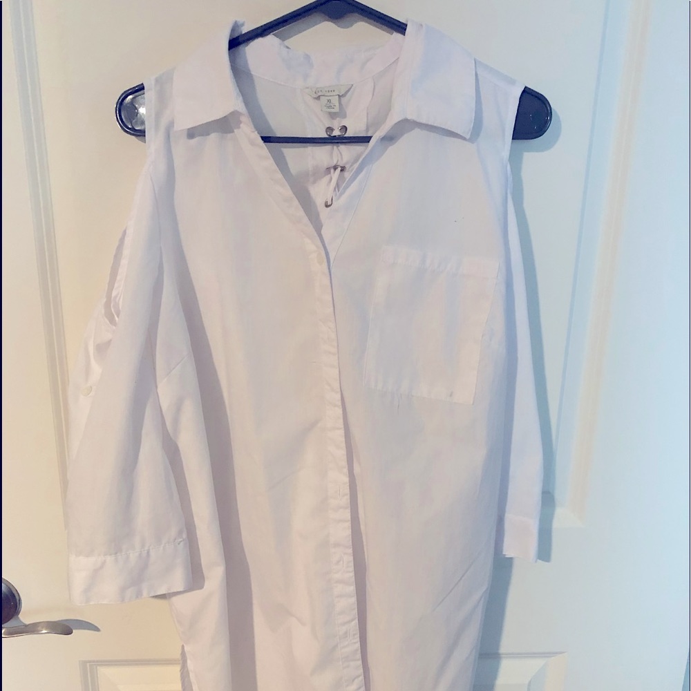 Women’s XL White Cold Shoulder Lace Up Cato Business Casual ButtonDown Blouse